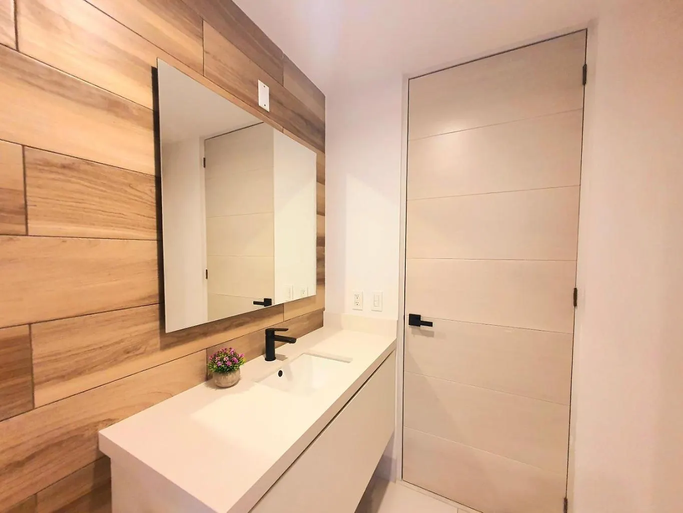 Amaterra 304D Seaside Luxe Condo Cabo San Lucas Mexico